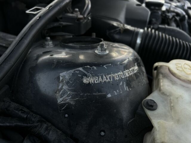 Чорний БМВ 3 Серія, об'ємом двигуна 2 л та пробігом 425 тис. км за 2999 $, фото 9 на Automoto.ua