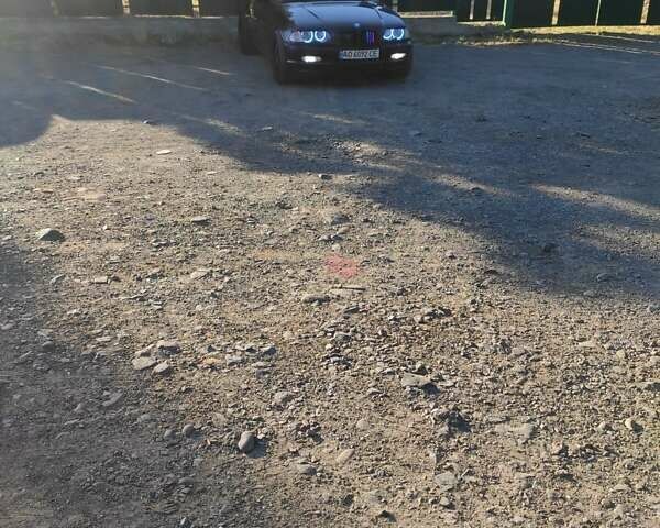 Чорний БМВ 3 Серія, об'ємом двигуна 2 л та пробігом 400 тис. км за 2800 $, фото 1 на Automoto.ua