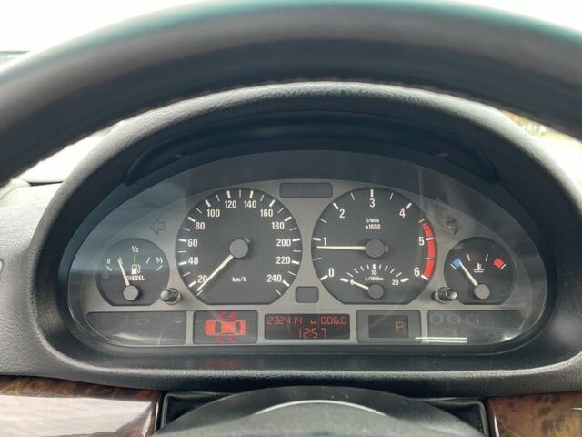 Черный БМВ 3 Серия, объемом двигателя 2.9 л и пробегом 3 тыс. км за 4319 $, фото 23 на Automoto.ua