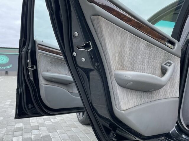 Черный БМВ 3 Серия, объемом двигателя 2.9 л и пробегом 3 тыс. км за 4319 $, фото 19 на Automoto.ua