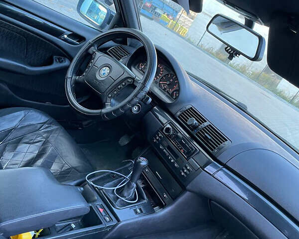 Чорний БМВ 3 Серія, об'ємом двигуна 2 л та пробігом 340 тис. км за 3500 $, фото 3 на Automoto.ua