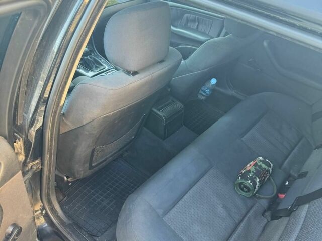 Черный БМВ 3 Серия, объемом двигателя 2 л и пробегом 308 тыс. км за 5800 $, фото 7 на Automoto.ua