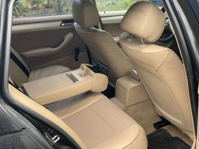 Черный БМВ 3 Серия, объемом двигателя 2 л и пробегом 290 тыс. км за 1639 $, фото 7 на Automoto.ua