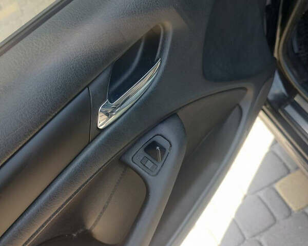 Чорний БМВ 3 Серія, об'ємом двигуна 2 л та пробігом 440 тис. км за 4800 $, фото 11 на Automoto.ua