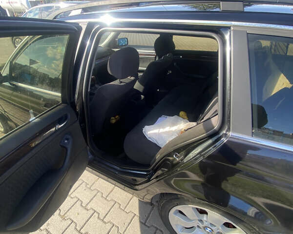 Черный БМВ 3 Серия, объемом двигателя 2.93 л и пробегом 350 тыс. км за 4900 $, фото 1 на Automoto.ua