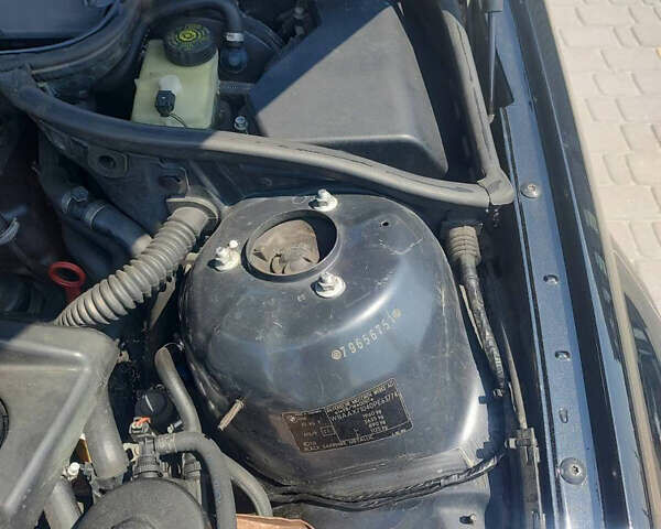 Чорний БМВ 3 Серія, об'ємом двигуна 2 л та пробігом 440 тис. км за 4800 $, фото 15 на Automoto.ua