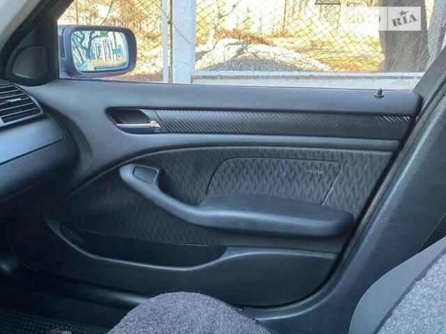 Чорний БМВ 3 Серія, об'ємом двигуна 2 л та пробігом 299 тис. км за 5000 $, фото 4 на Automoto.ua