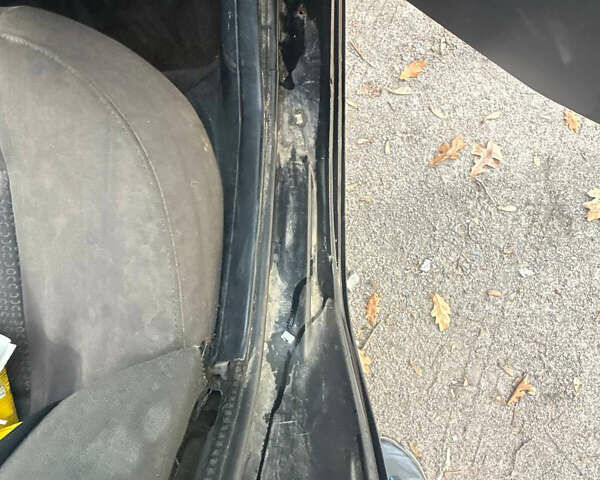 Чорний БМВ 3 Серія, об'ємом двигуна 1.95 л та пробігом 440 тис. км за 3600 $, фото 19 на Automoto.ua