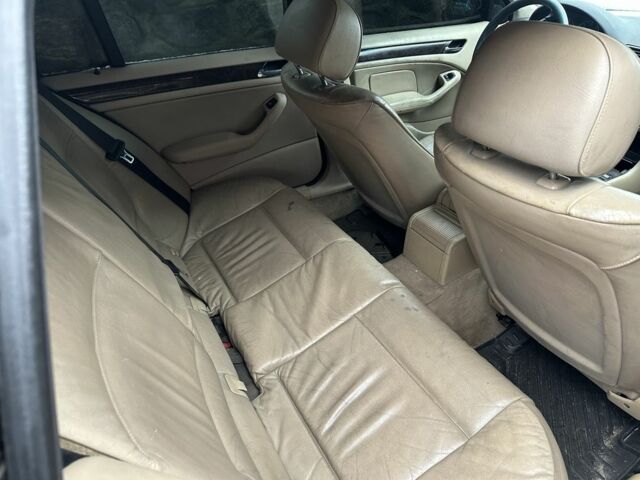 Чорний БМВ 3 Серія, об'ємом двигуна 2 л та пробігом 350 тис. км за 2800 $, фото 5 на Automoto.ua