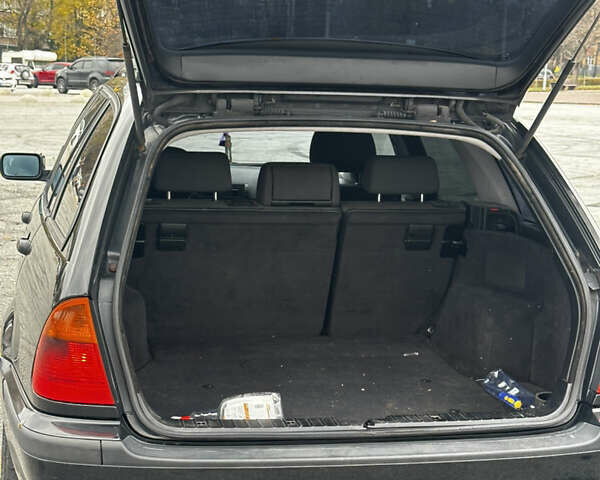 Черный БМВ 3 Серия, объемом двигателя 0 л и пробегом 400 тыс. км за 2700 $, фото 3 на Automoto.ua