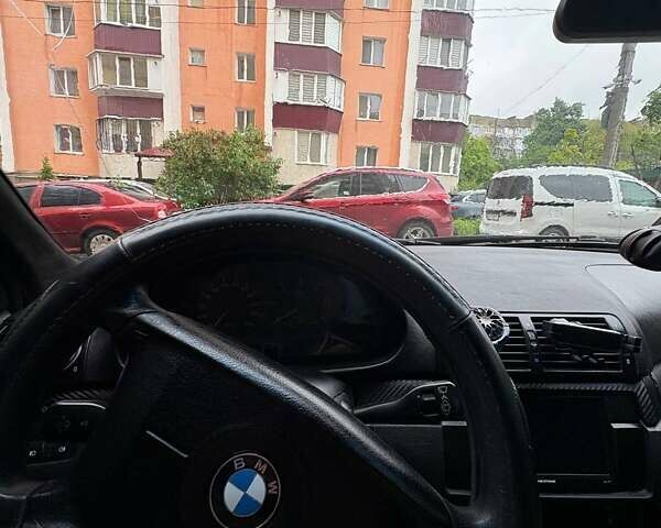 Черный БМВ 3 Серия, объемом двигателя 2 л и пробегом 370 тыс. км за 4500 $, фото 2 на Automoto.ua