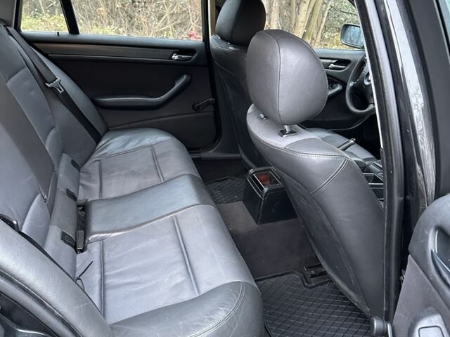 Чорний БМВ 3 Серія, об'ємом двигуна 2 л та пробігом 270 тис. км за 2799 $, фото 10 на Automoto.ua