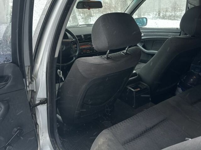 Черный БМВ 3 Серия, объемом двигателя 2 л и пробегом 250 тыс. км за 1750 $, фото 6 на Automoto.ua