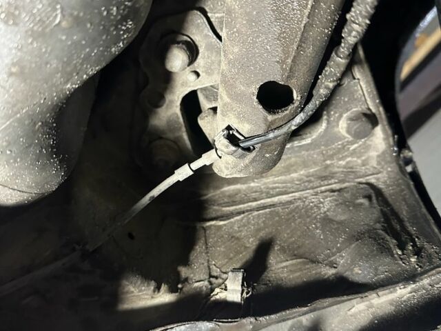 Чорний БМВ 3 Серія, об'ємом двигуна 2 л та пробігом 350 тис. км за 2800 $, фото 11 на Automoto.ua