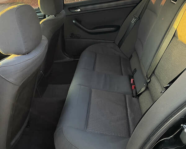 Черный БМВ 3 Серия, объемом двигателя 2 л и пробегом 337 тыс. км за 5200 $, фото 25 на Automoto.ua