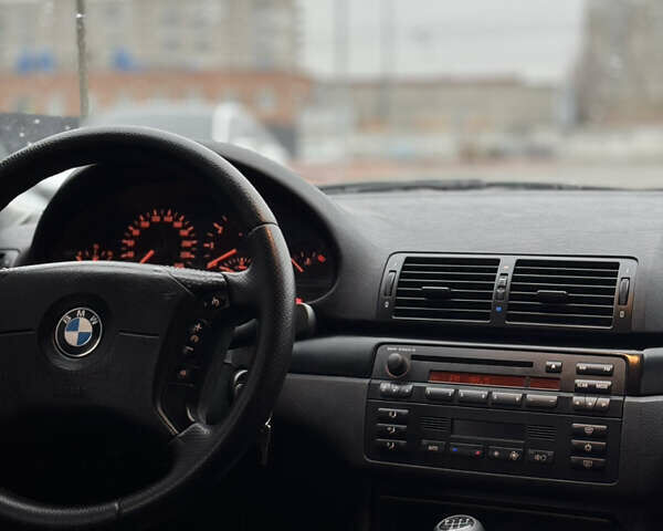 Черный БМВ 3 Серия, объемом двигателя 2.2 л и пробегом 240 тыс. км за 5200 $, фото 9 на Automoto.ua