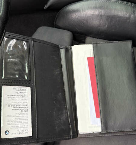 Черный БМВ 3 Серия, объемом двигателя 2 л и пробегом 500 тыс. км за 5100 $, фото 8 на Automoto.ua