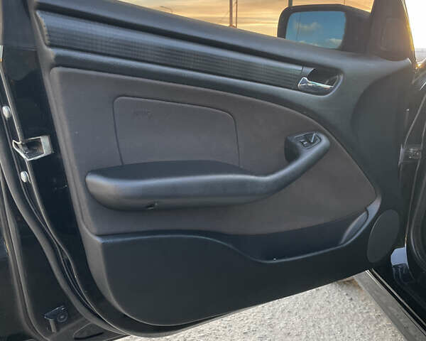 Черный БМВ 3 Серия, объемом двигателя 2 л и пробегом 337 тыс. км за 5200 $, фото 22 на Automoto.ua