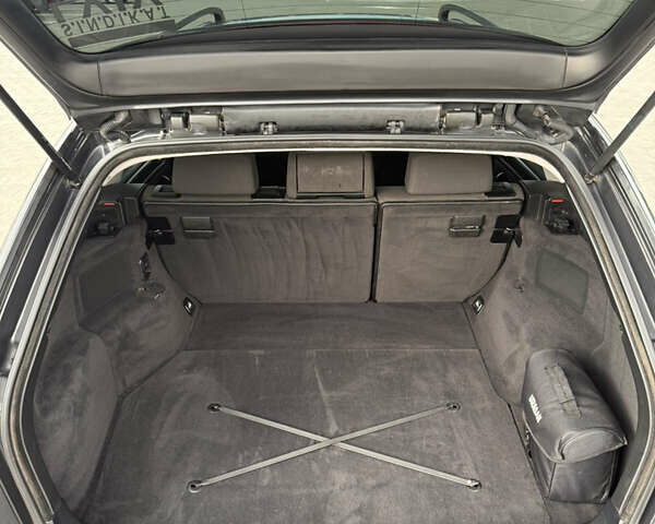 Черный БМВ 3 Серия, объемом двигателя 2 л и пробегом 347 тыс. км за 5200 $, фото 17 на Automoto.ua