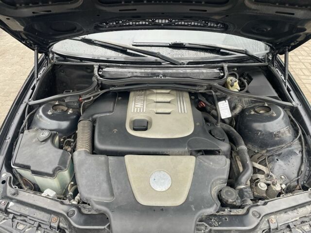 Черный БМВ 3 Серия, объемом двигателя 2 л и пробегом 290 тыс. км за 4800 $, фото 5 на Automoto.ua