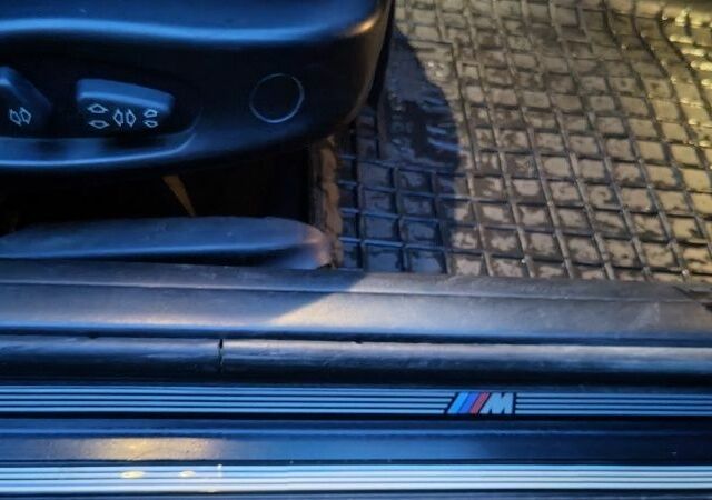 Черный БМВ 3 Серия, объемом двигателя 3 л и пробегом 453 тыс. км за 7950 $, фото 14 на Automoto.ua