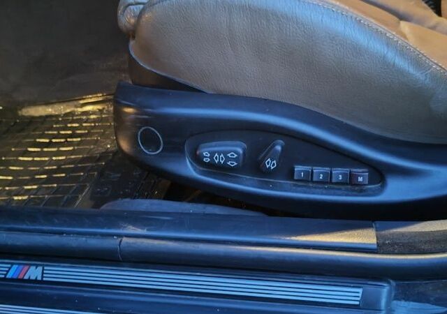 Черный БМВ 3 Серия, объемом двигателя 3 л и пробегом 453 тыс. км за 7950 $, фото 13 на Automoto.ua