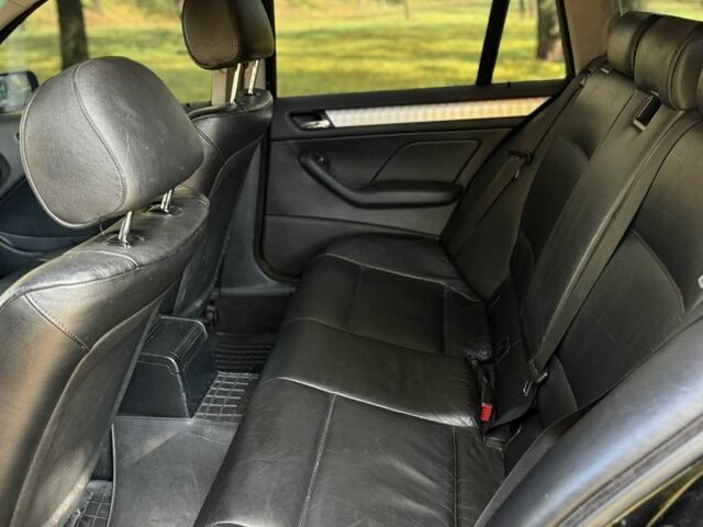 Чорний БМВ 3 Серія, об'ємом двигуна 2 л та пробігом 300 тис. км за 3800 $, фото 7 на Automoto.ua