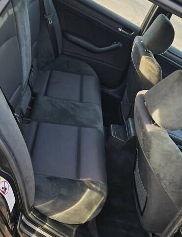 Черный БМВ 3 Серия, объемом двигателя 2.99 л и пробегом 275 тыс. км за 9470 $, фото 26 на Automoto.ua