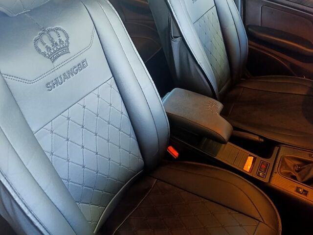 Черный БМВ 3 Серия, объемом двигателя 1.8 л и пробегом 223 тыс. км за 5000 $, фото 1 на Automoto.ua