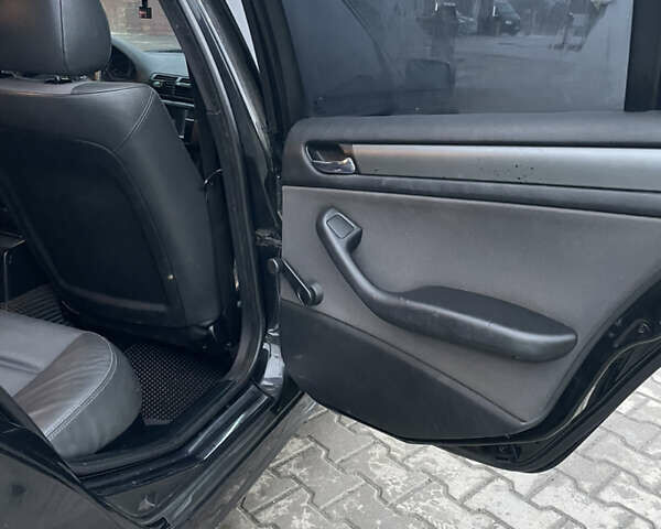 Черный БМВ 3 Серия, объемом двигателя 2 л и пробегом 217 тыс. км за 6500 $, фото 25 на Automoto.ua