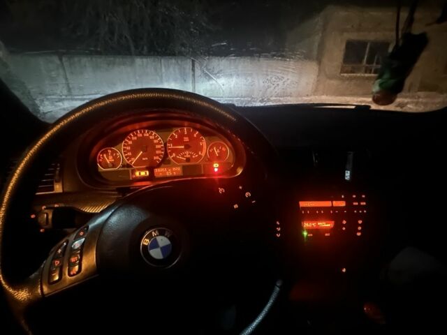 Чорний БМВ 3 Серія, об'ємом двигуна 2 л та пробігом 330 тис. км за 3500 $, фото 4 на Automoto.ua