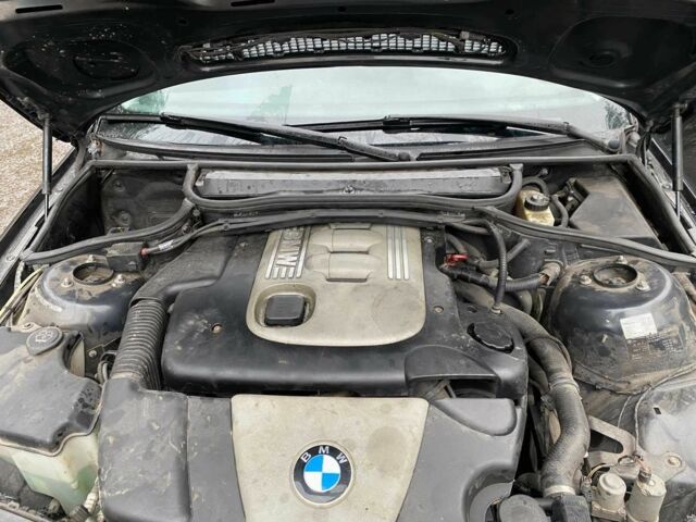 Черный БМВ 3 Серия, объемом двигателя 2 л и пробегом 300 тыс. км за 2300 $, фото 19 на Automoto.ua