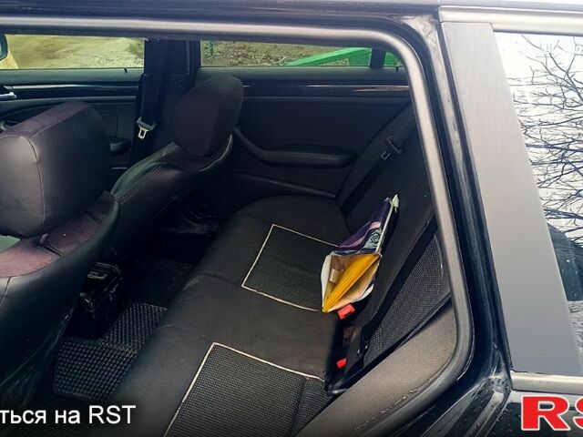 Черный БМВ 3 Серия, объемом двигателя 2 л и пробегом 460 тыс. км за 5000 $, фото 4 на Automoto.ua