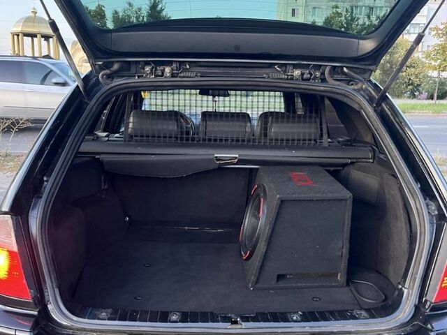 Чорний БМВ 3 Серія, об'ємом двигуна 2 л та пробігом 370 тис. км за 4600 $, фото 5 на Automoto.ua