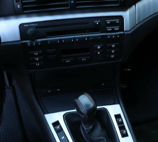 Чорний БМВ 3 Серія, об'ємом двигуна 2 л та пробігом 265 тис. км за 4999 $, фото 9 на Automoto.ua