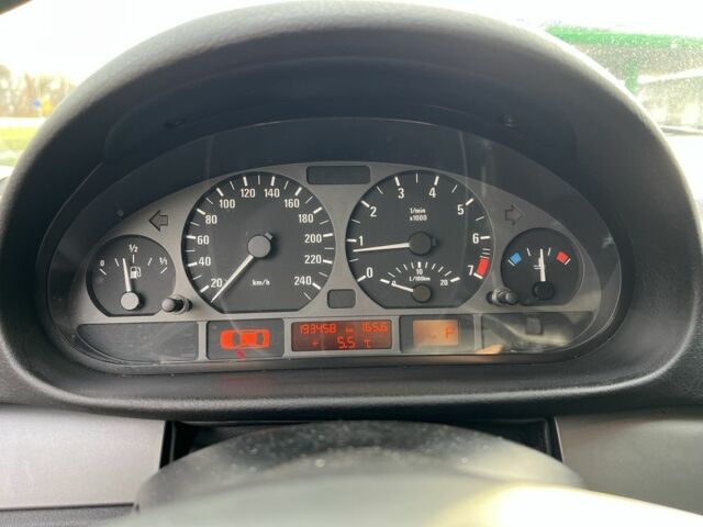 Черный БМВ 3 Серия, объемом двигателя 2 л и пробегом 193 тыс. км за 4700 $, фото 9 на Automoto.ua