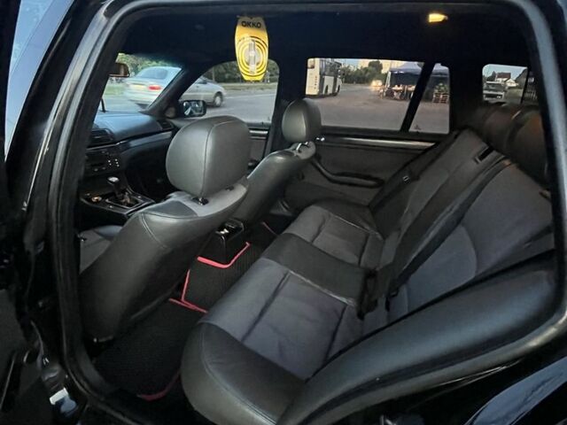 Чорний БМВ 3 Серія, об'ємом двигуна 2 л та пробігом 370 тис. км за 4600 $, фото 7 на Automoto.ua