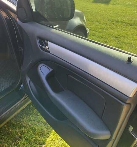 Чорний БМВ 3 Серія, об'ємом двигуна 2 л та пробігом 217 тис. км за 4400 $, фото 10 на Automoto.ua