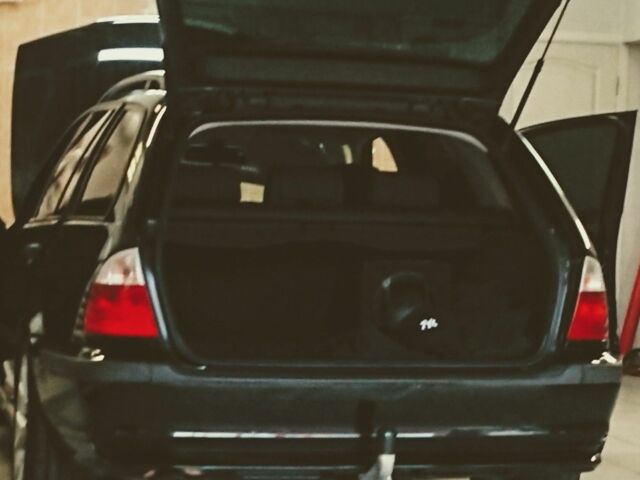 Черный БМВ 3 Серия, объемом двигателя 2 л и пробегом 250 тыс. км за 4500 $, фото 5 на Automoto.ua