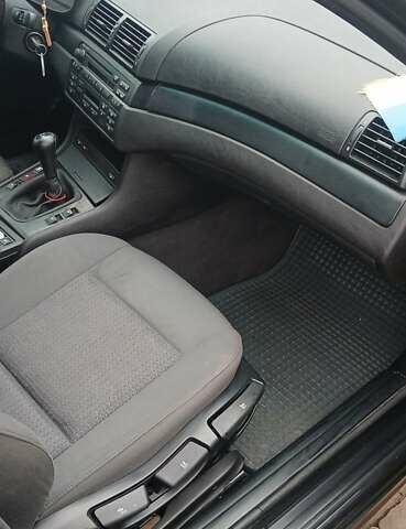 Чорний БМВ 3 Серія, об'ємом двигуна 1.8 л та пробігом 211 тис. км за 5500 $, фото 10 на Automoto.ua