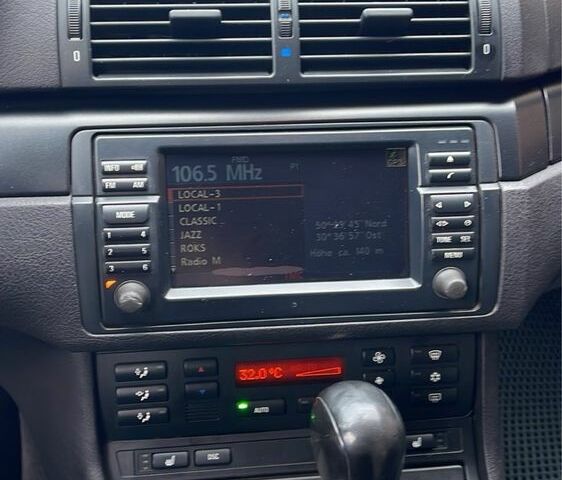 Черный БМВ 3 Серия, объемом двигателя 2 л и пробегом 340 тыс. км за 4700 $, фото 14 на Automoto.ua