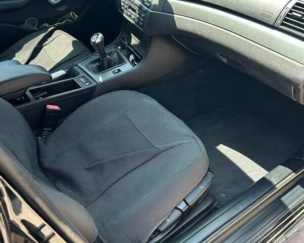 Черный БМВ 3 Серия, объемом двигателя 1.8 л и пробегом 262 тыс. км за 4950 $, фото 21 на Automoto.ua