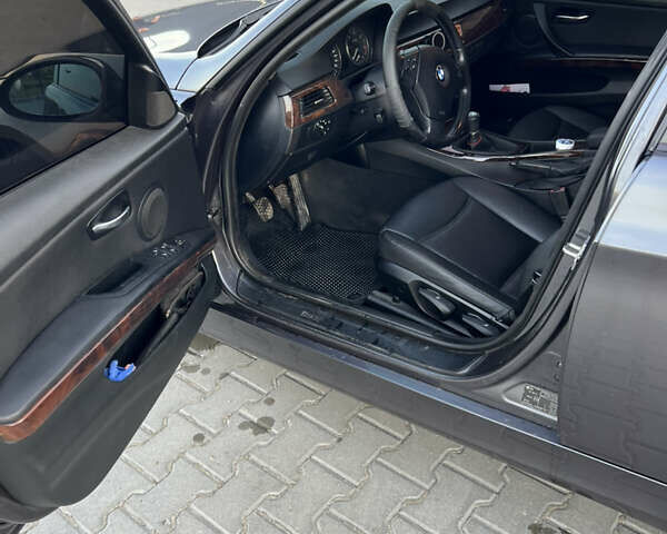 Чорний БМВ 3 Серія, об'ємом двигуна 2 л та пробігом 361 тис. км за 6400 $, фото 13 на Automoto.ua