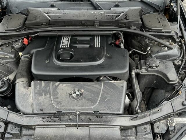 Чорний БМВ 3 Серія, об'ємом двигуна 2 л та пробігом 290 тис. км за 6400 $, фото 7 на Automoto.ua