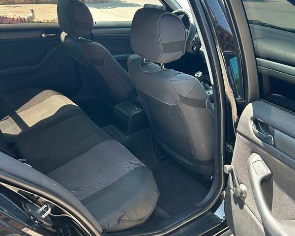 Черный БМВ 3 Серия, объемом двигателя 1.8 л и пробегом 262 тыс. км за 4950 $, фото 19 на Automoto.ua