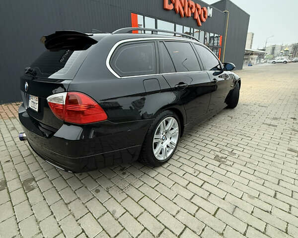 Чорний БМВ 3 Серія, об'ємом двигуна 2.99 л та пробігом 453 тис. км за 10499 $, фото 4 на Automoto.ua