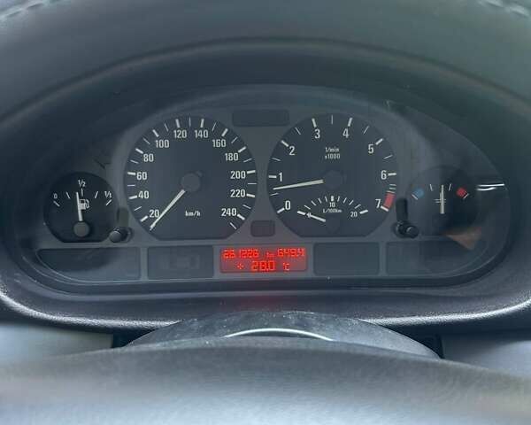 Черный БМВ 3 Серия, объемом двигателя 1.8 л и пробегом 262 тыс. км за 4950 $, фото 23 на Automoto.ua