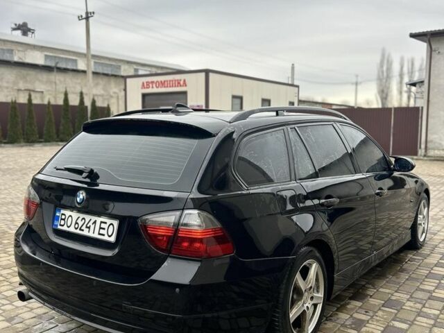 Черный БМВ 3 Серия, объемом двигателя 2 л и пробегом 300 тыс. км за 7200 $, фото 3 на Automoto.ua