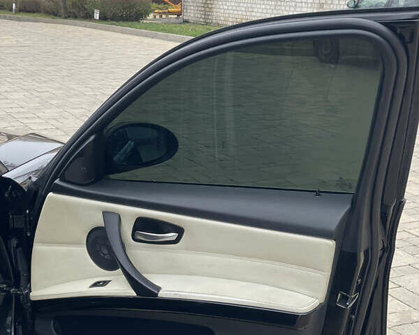 Чорний БМВ 3 Серія, об'ємом двигуна 3 л та пробігом 280 тис. км за 8500 $, фото 15 на Automoto.ua