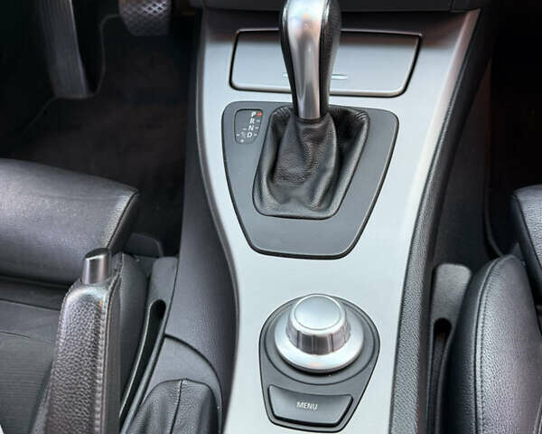 Чорний БМВ 3 Серія, об'ємом двигуна 2.99 л та пробігом 453 тис. км за 10499 $, фото 12 на Automoto.ua